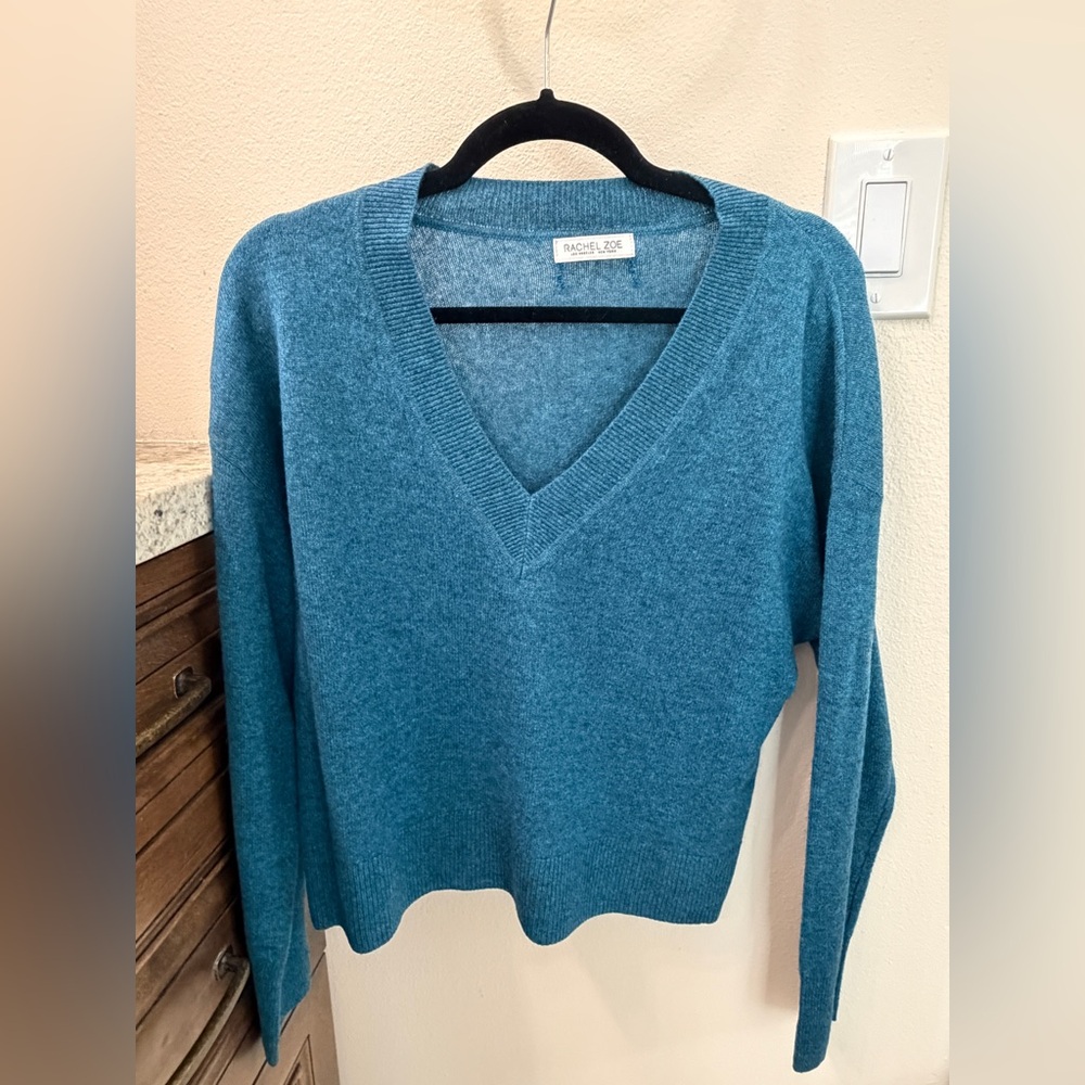 Rachel Zoe Teal-Blue V-Neck Cashmere Sweater. Size L.
